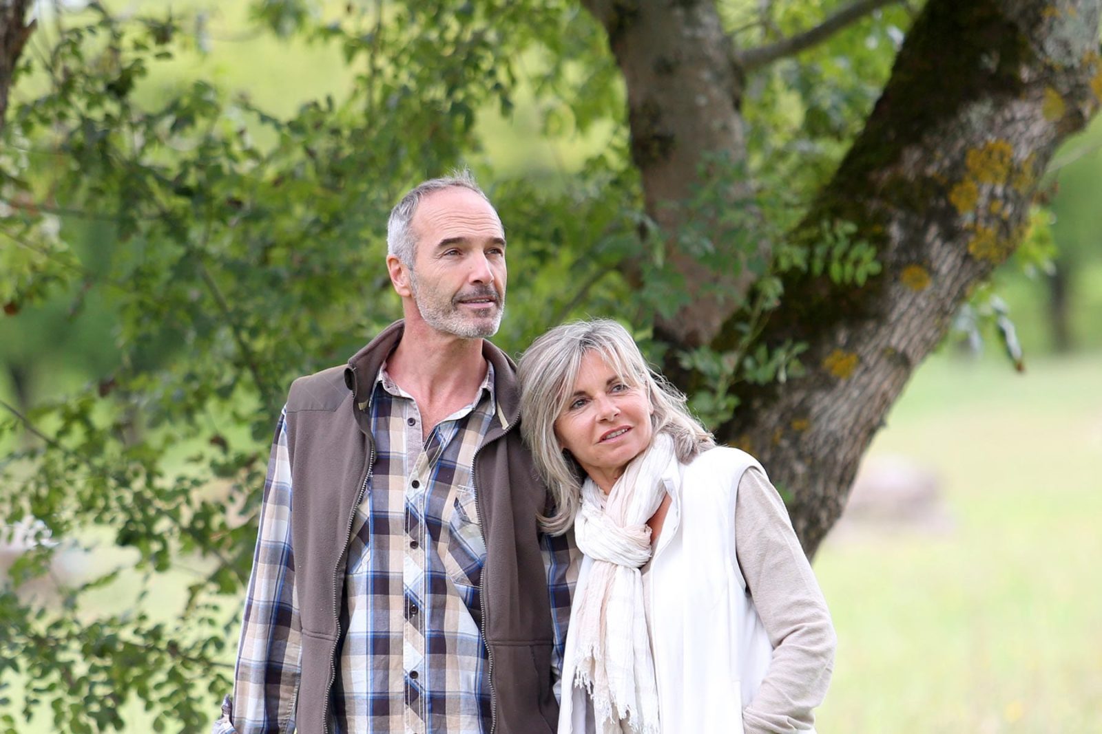 Couple walking in the park in a healthy relationship